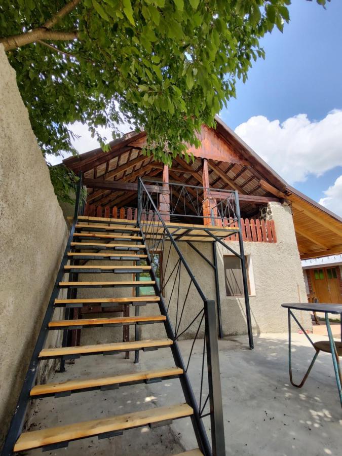 Hotel La Tataia Zahei à Dragus Extérieur photo