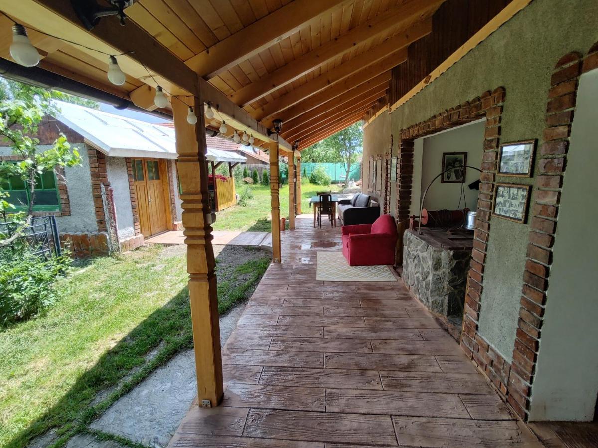 Hotel La Tataia Zahei à Dragus Extérieur photo