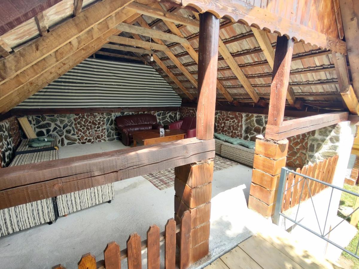 Hotel La Tataia Zahei à Dragus Extérieur photo