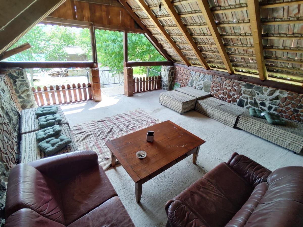 Hotel La Tataia Zahei à Dragus Extérieur photo