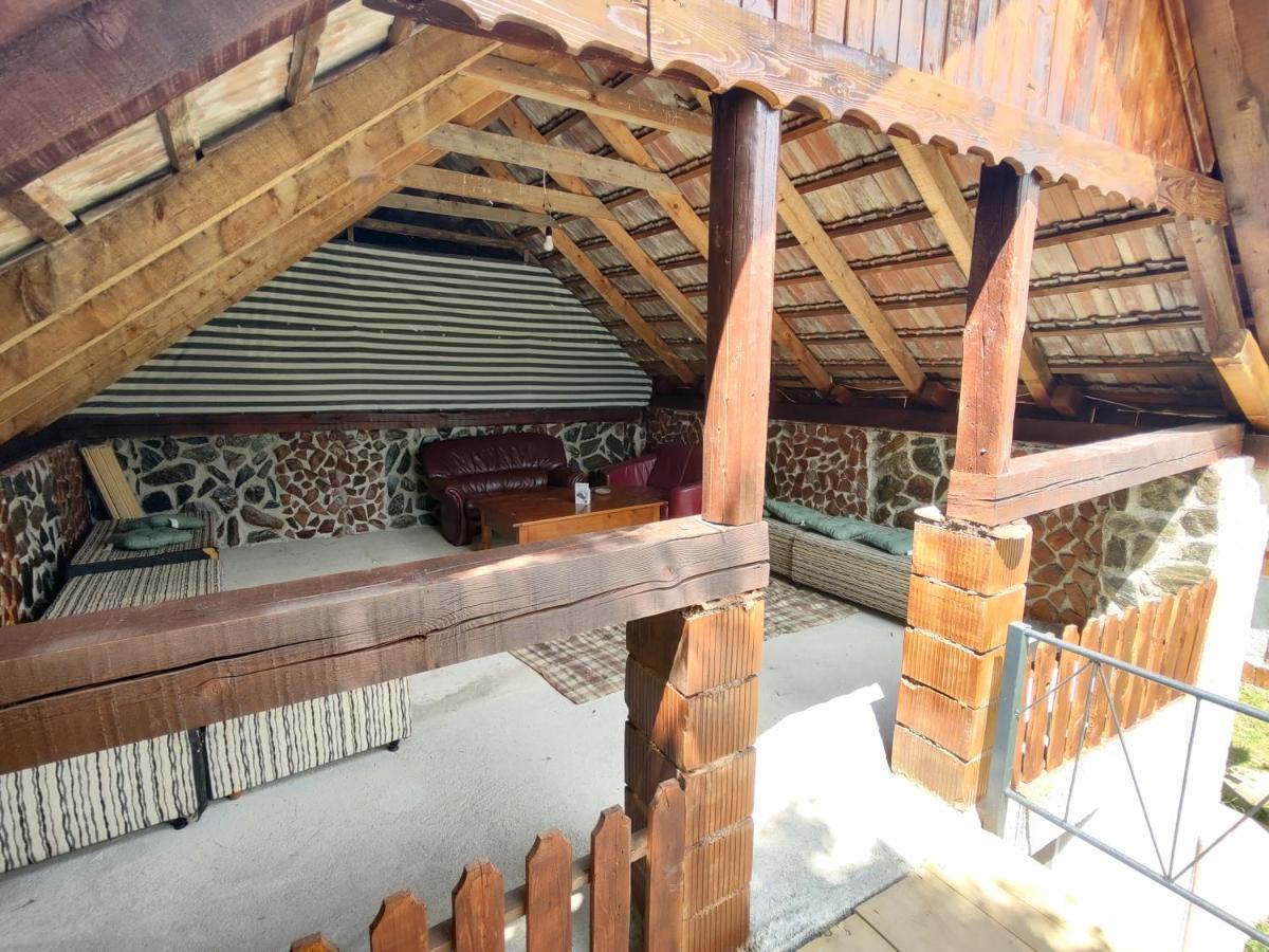 Hotel La Tataia Zahei à Dragus Extérieur photo