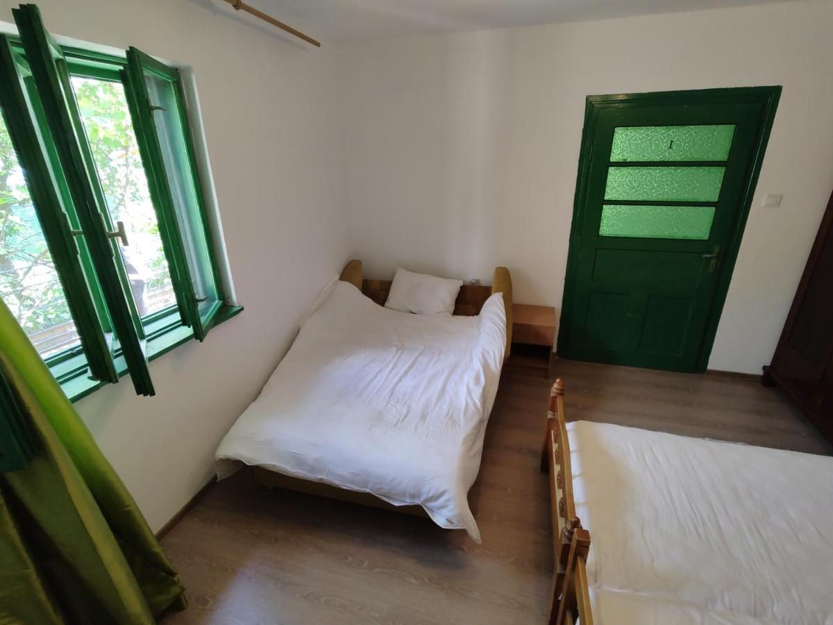 Hotel La Tataia Zahei à Dragus Extérieur photo